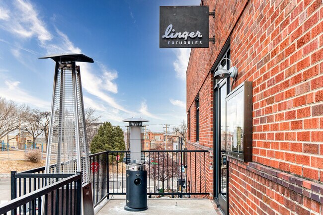 Building Photo - 1441 Central St