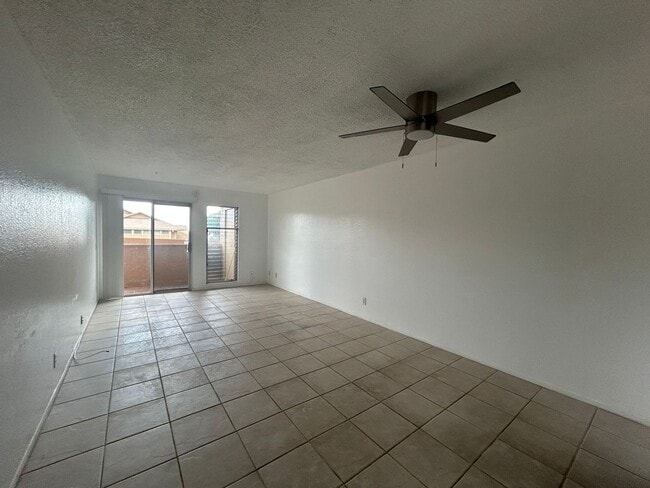 Building Photo - Townhome in Waiau, Pearl City