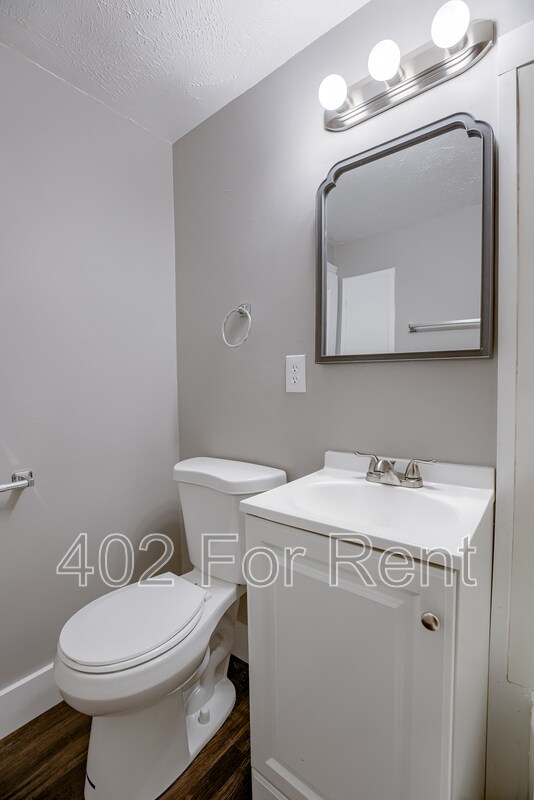 Building Photo - 3220 N 40th St