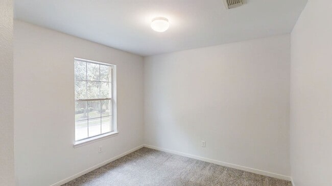 Building Photo - 6914 Grants Hollow Ln