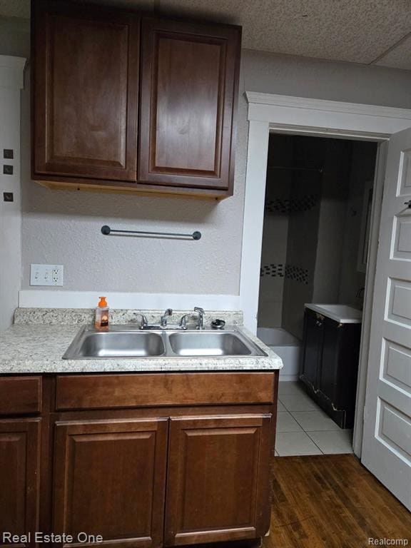 Building Photo - 1144 Elm St