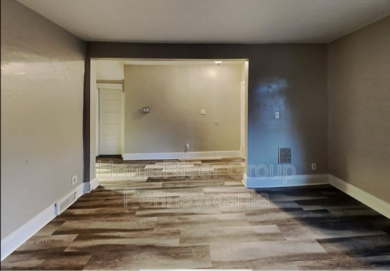 Building Photo - 7426 Duquesne Ave