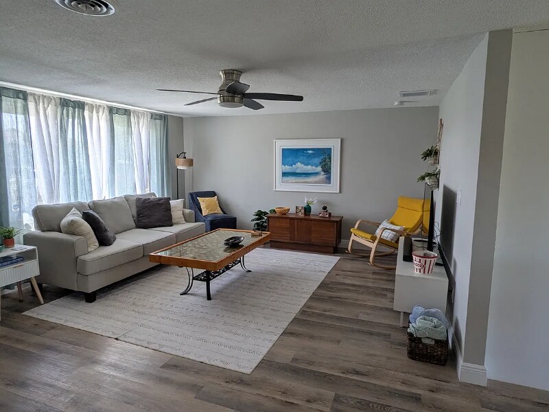 Building Photo - 1625 Meadow Lark Ln