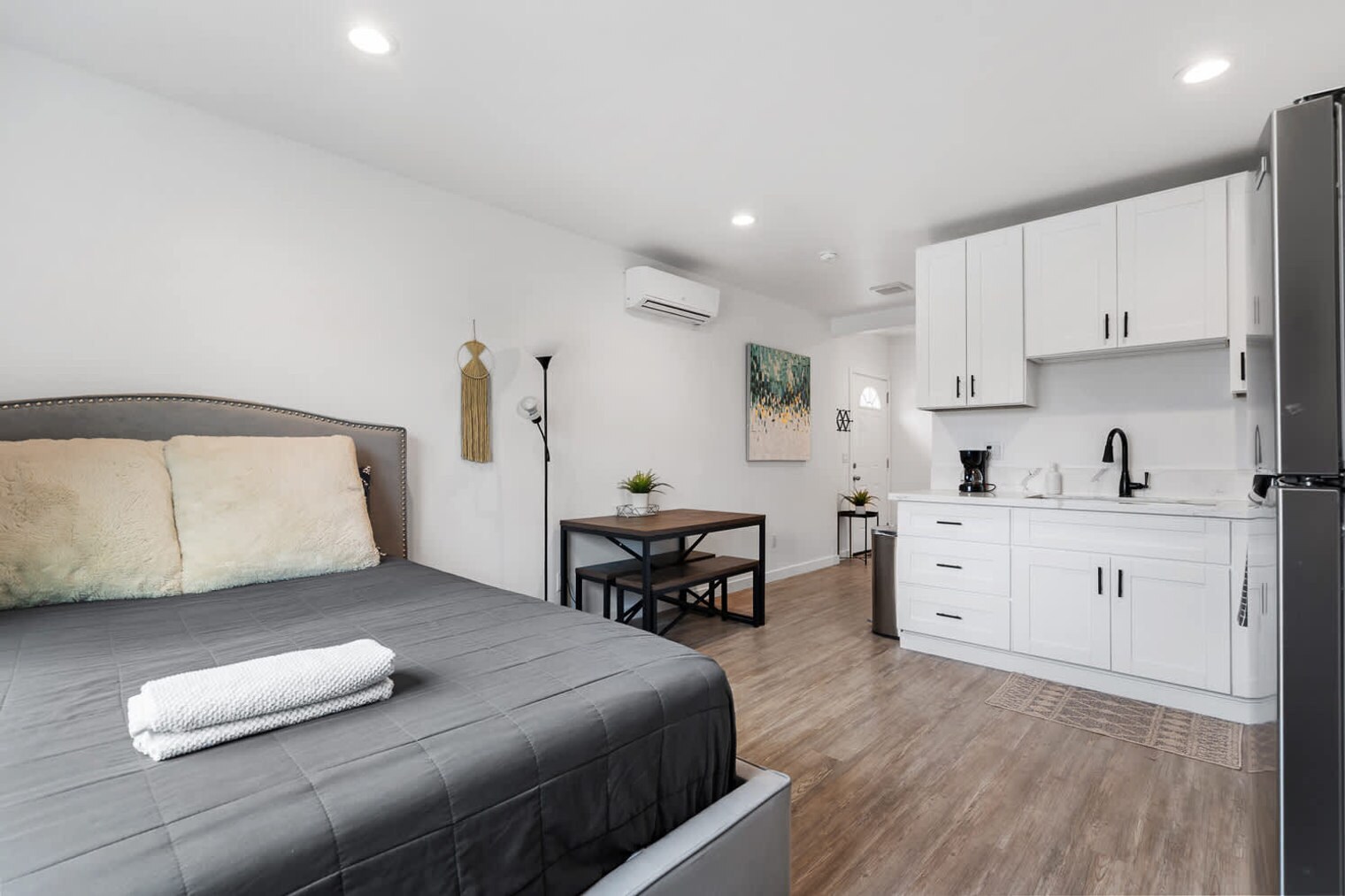 Building Photo - 4166 Cole Way