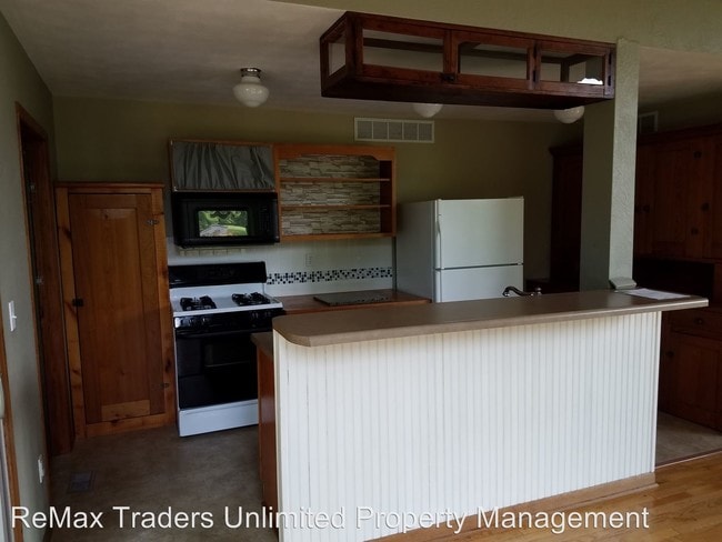 Building Photo - 4 br, 4 bath House - 517 Coal Bank Rd.
