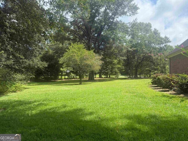 Building Photo - 307 Centennial Rd