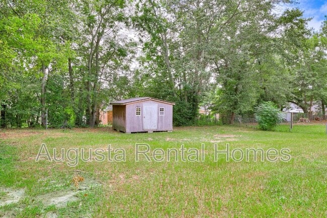 Building Photo - 3606 Cameron Dr