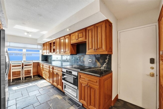 Building Photo - 1201 S Ocean Dr