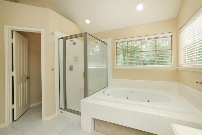 Building Photo - 47 E Greywing Cir