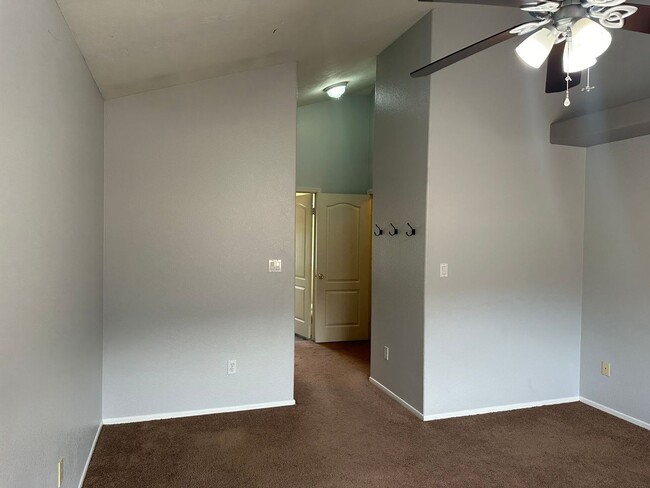Building Photo - Coming Soon! In Bear Valley Springs! 3+2 p...