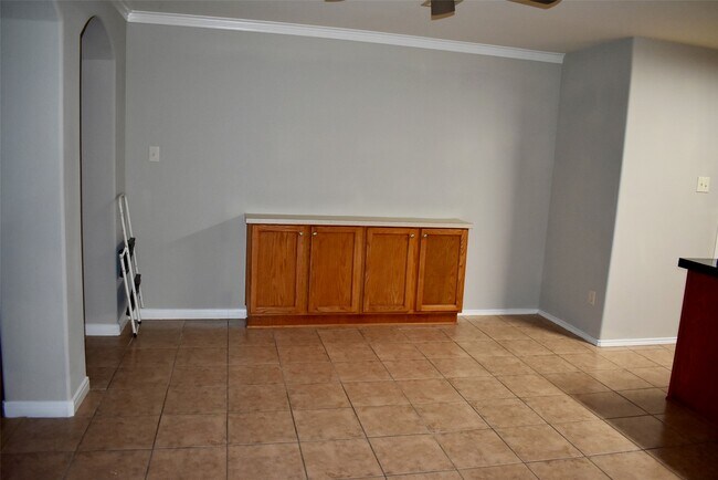 Building Photo - 410 Laurel Sage Dr