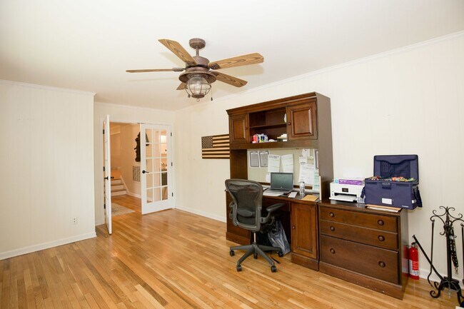 Building Photo - Stunning home in Weymouth Woods Southern P...