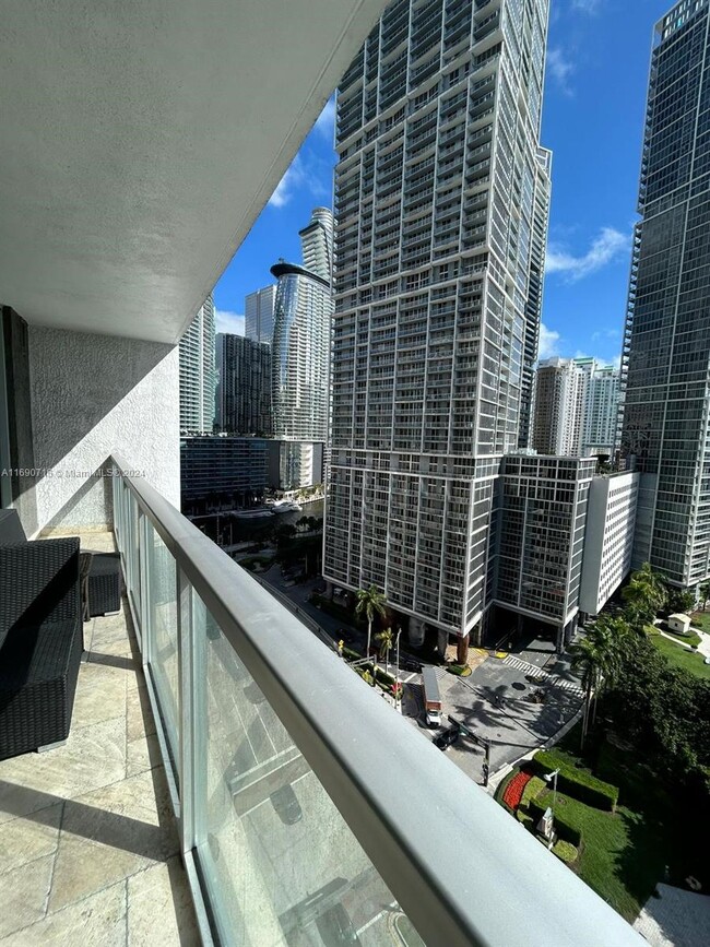 Building Photo - 500 Brickell Ave