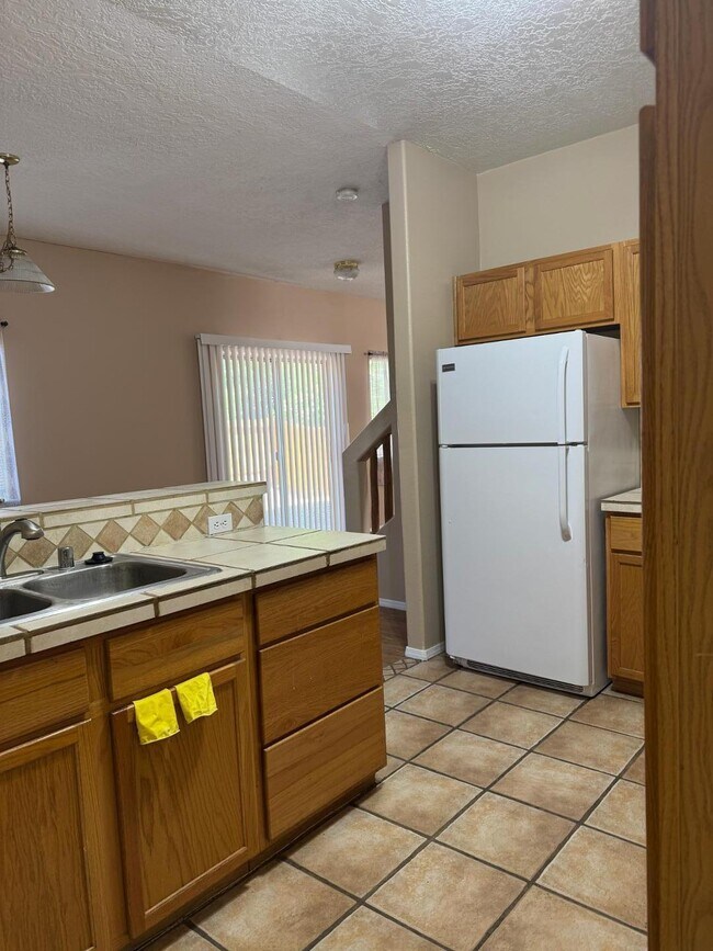 Building Photo - 256 Glenridge Park Ln NE