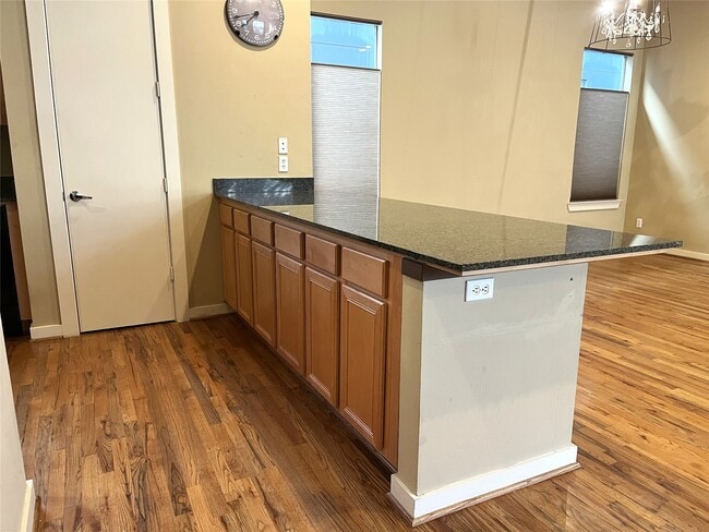 Building Photo - 4338 Center St