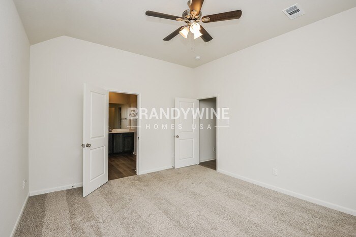 Building Photo - 9508 Teton Vis Dr