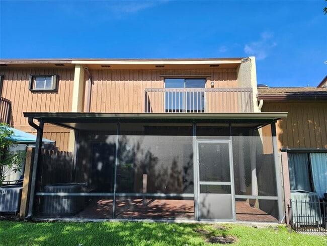 Building Photo - 4192 SW 87th Terrace
