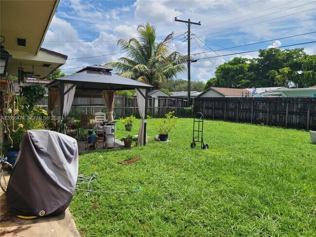 Building Photo - 6580 Grant St