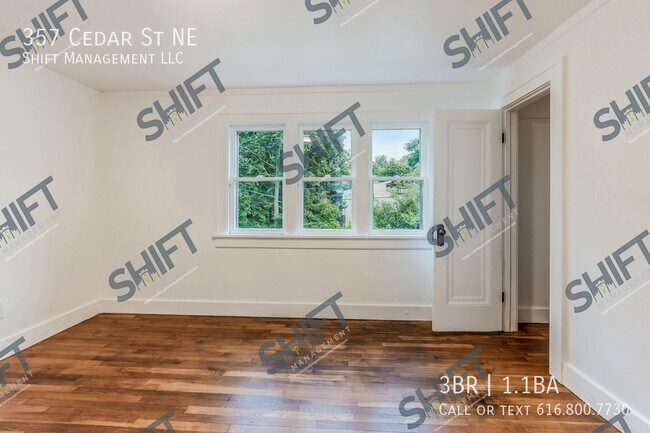 Building Photo - 357 Cedar St NE