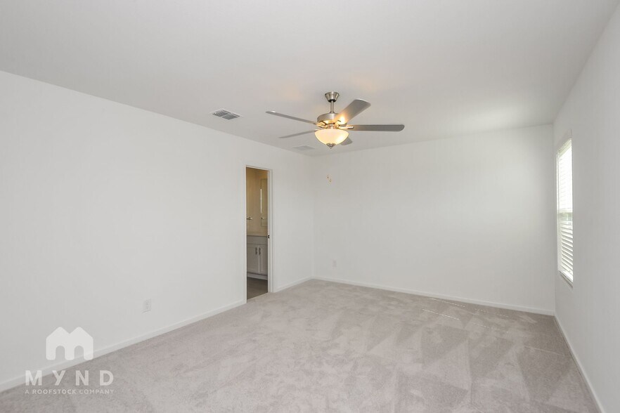 Building Photo - 2753 Mistwood Dr