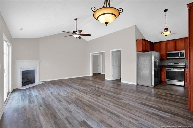 Building Photo - 1717 Kershaw Loop
