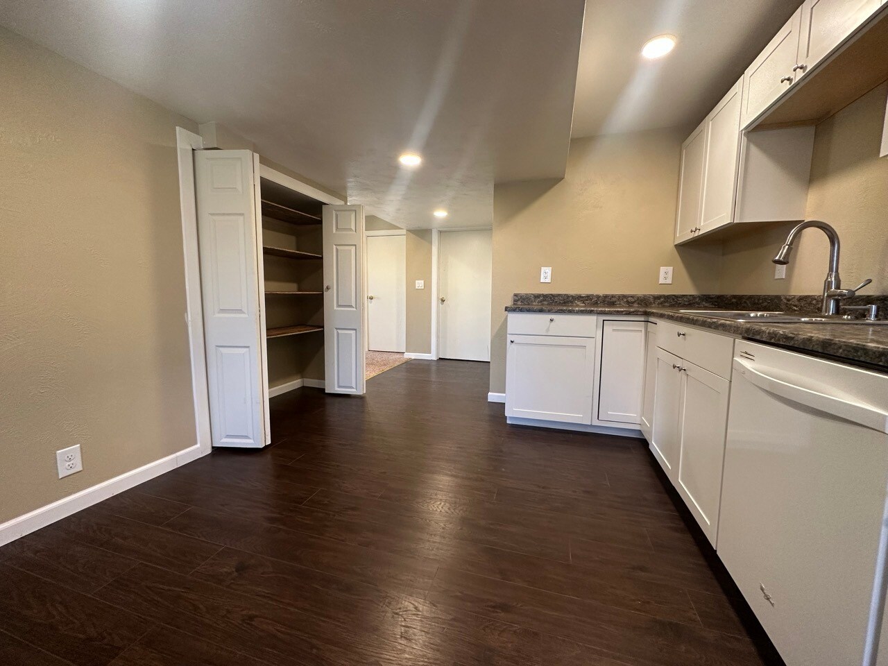 Building Photo - 6515 Last Light Ct