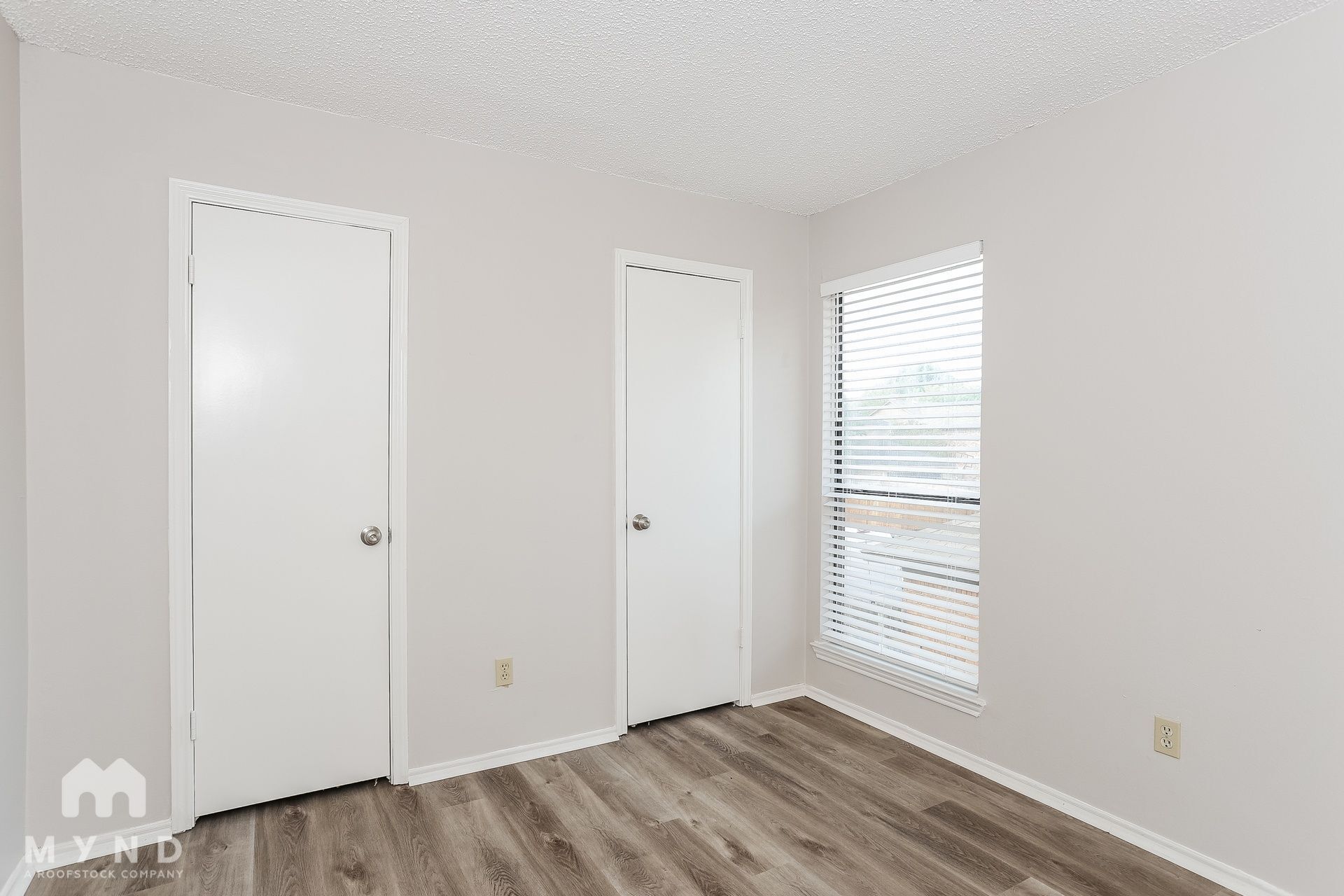 Building Photo - 1823 Cordova Dr