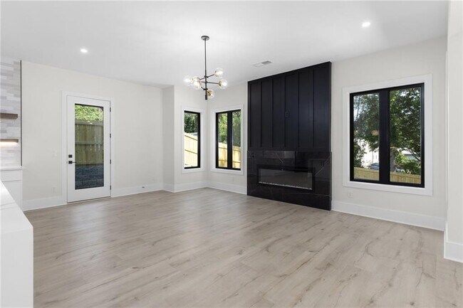 Building Photo - 2278 Tally Dr