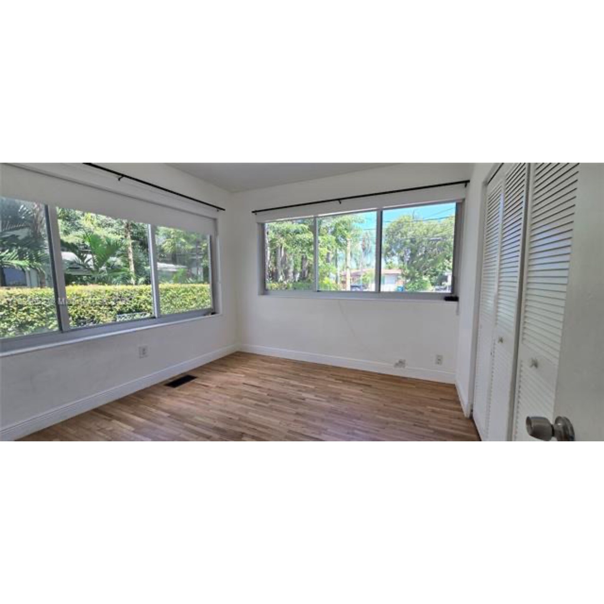 Building Photo - 3915 Ponce de Leon Blvd