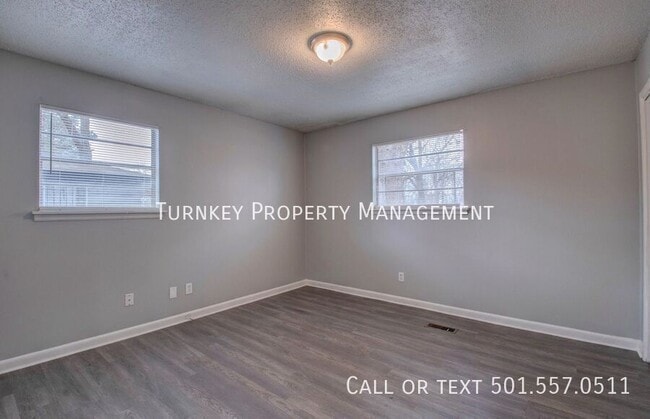 Building Photo - 7307 Knollwood Rd