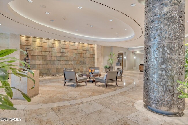 Building Photo - 2211 E Camelback Rd
