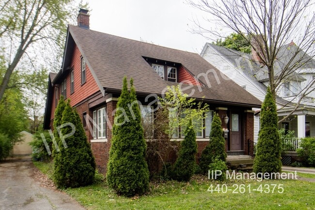Building Photo - 18506 Chagrin Blvd