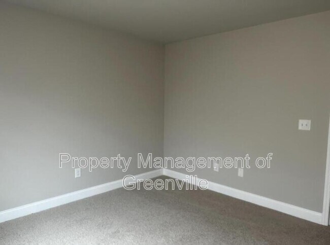 Building Photo - 227 E Church St