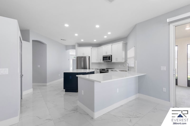 Building Photo - 45 Bruning Ln