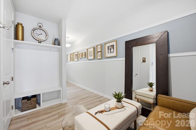 Building Photo - 169 Marron Dr