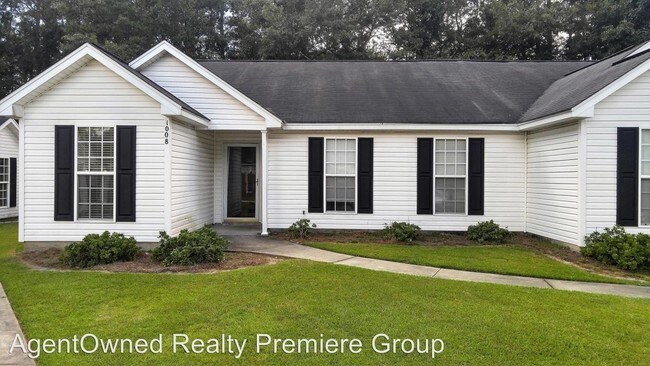Primary Photo - 3 br, 2 bath House - 1008 Longview Drive