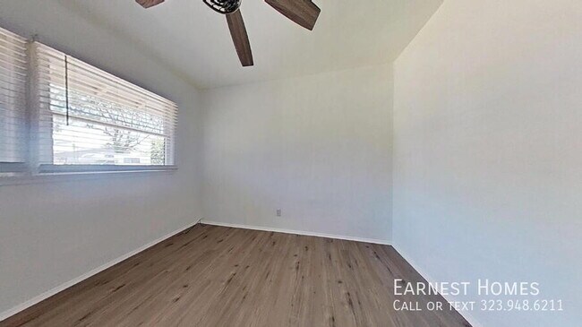 Building Photo - 15544 Romar St