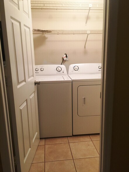 Building Photo - 1057 Stones Throw Dr NW