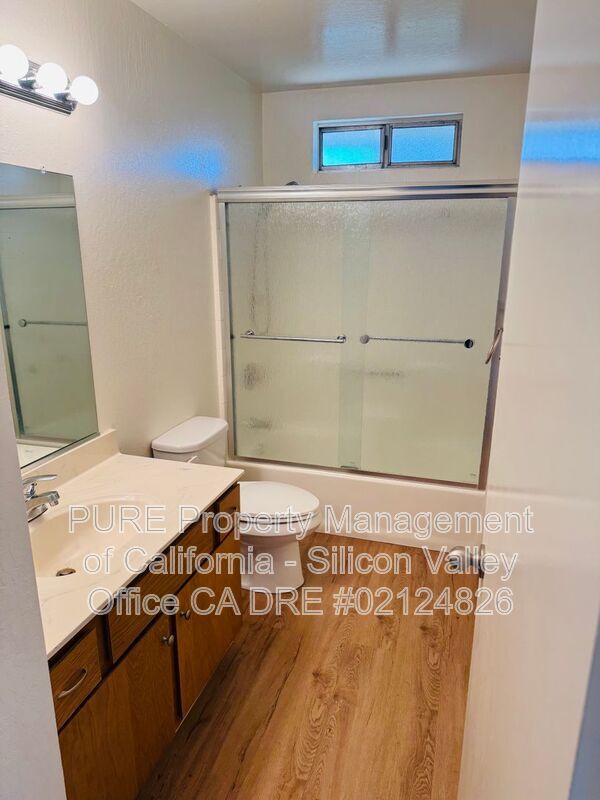 Building Photo - 124 Montebello Dr