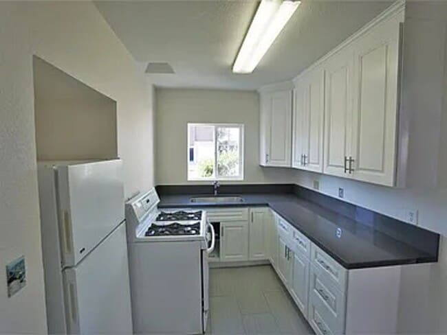 Building Photo - 1802 Meade Ave