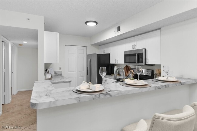 Building Photo - 1810 Florida Club Cir