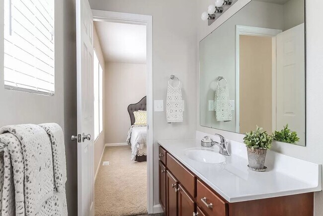 Building Photo - Great Home in Outstanding Schools!