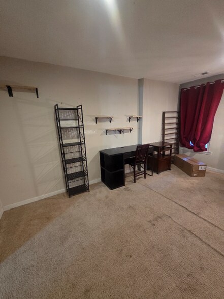 Building Photo - 17 Casino Ct