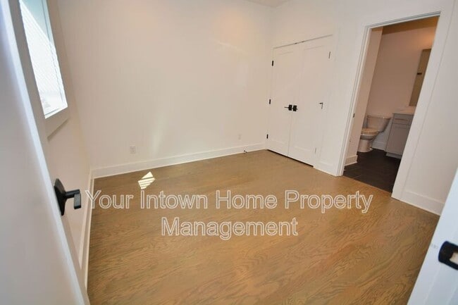 Building Photo - 550 N Highland Ave NE