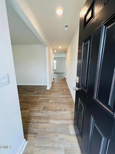 Building Photo - 429 Citron St