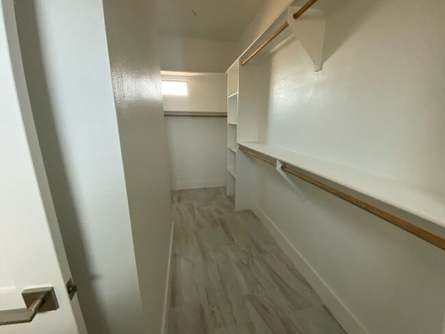 Building Photo - 3627 Yorkshire Dr
