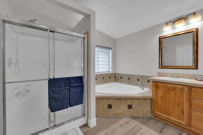 Building Photo - Single-Level Living with Giant Garage & Ba...