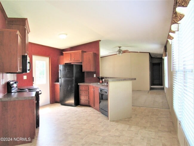 Building Photo - 900 NC-241