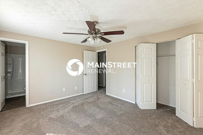 Building Photo - 4 Bedroom Pet-Friendly Home in STONE MOUNT...