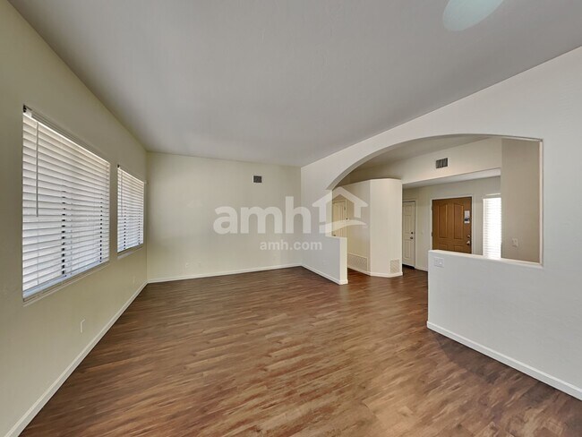 Building Photo - 10191 N Tarheel Pl